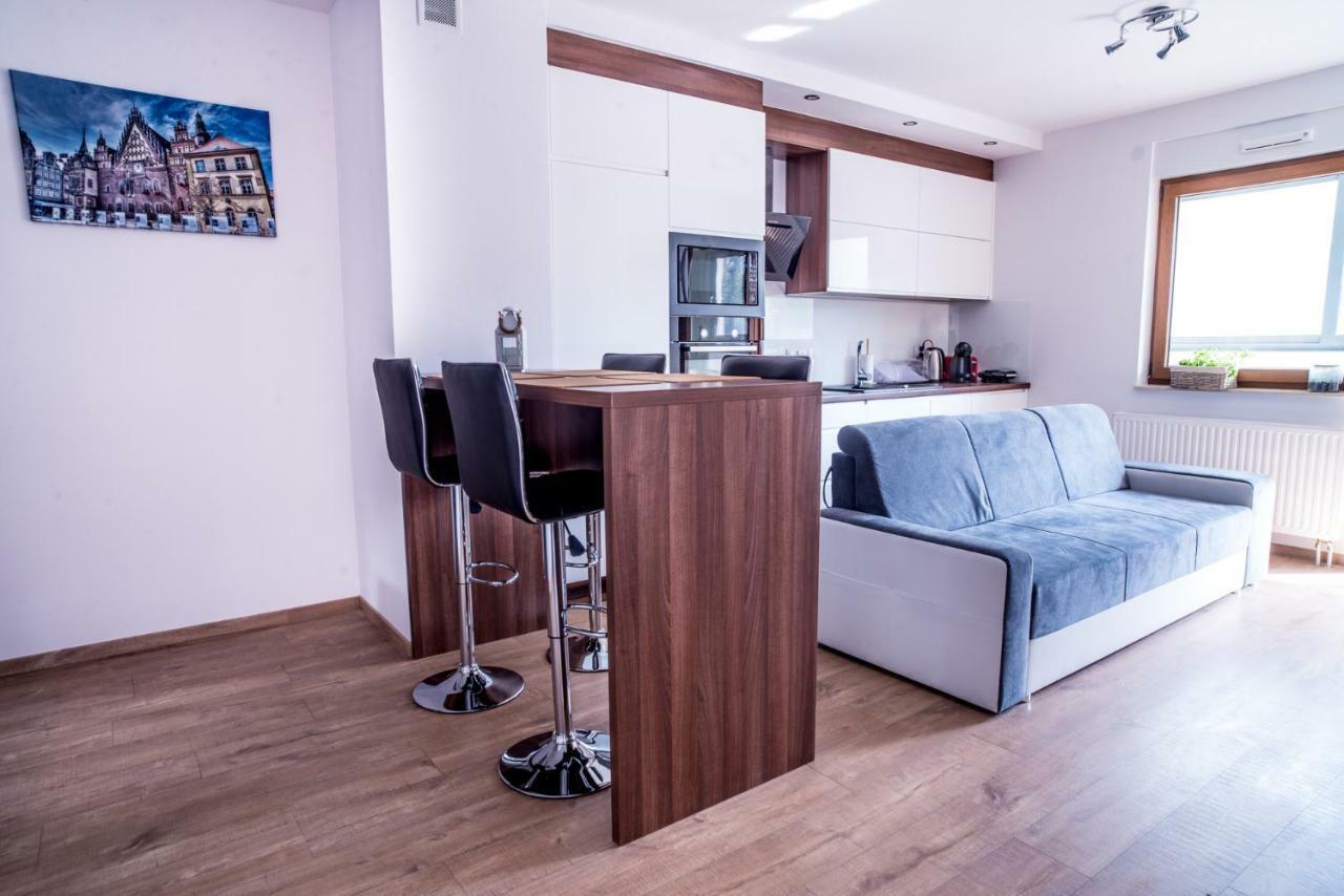 Apartment In The City Center Wrocław Exteriör bild